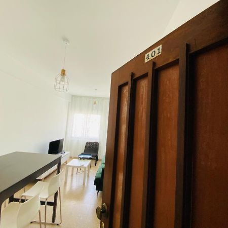 Simple One Bedroom Flat In Engomi Eksteriør billede