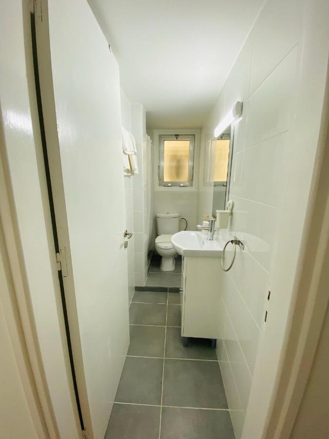 Simple One Bedroom Flat In Engomi Eksteriør billede