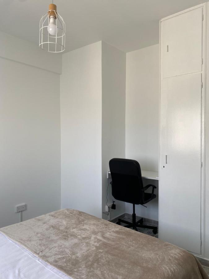 Simple One Bedroom Flat In Engomi Eksteriør billede